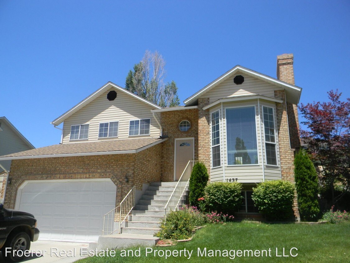 Foto principal - 4 br, 2 bath House - 1437 E Snow Creek