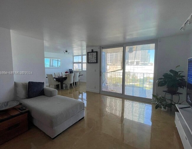 Photo - Beautiful 2-Bedroom, 2-Bathroom Apartment with Direct Ocean Views.
