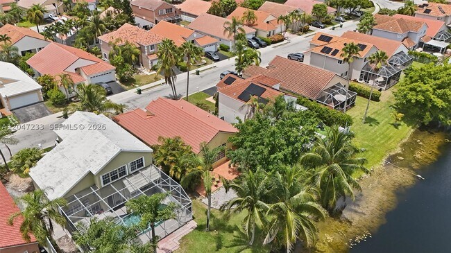 Foto del edificio - 411 Bermuda Springs Dr
