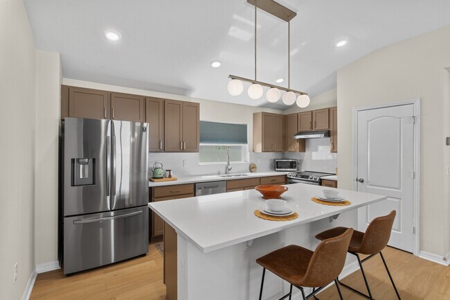 Foto del edificio - 4621 Glencrest Loop