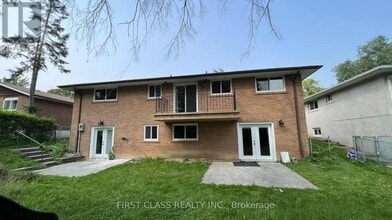 Building Photo - 3082 Lindenlea Dr