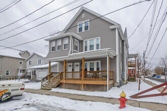 Building Photo - 27 Charbonneau Terrace