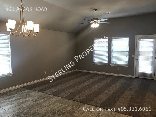 Building Photo - 4 Bedroom 2 Bath 2 car garage home in Yukon