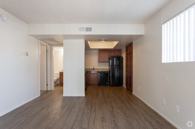 1BR, 1BA - 503SF - River Point Apartments