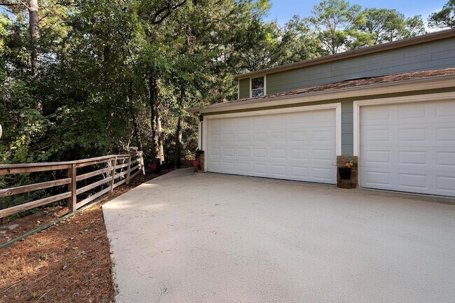 Building Photo - 119 N Kanaio Dr