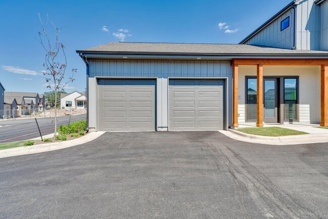 Building Photo - parcHAUS at Mustang Drive