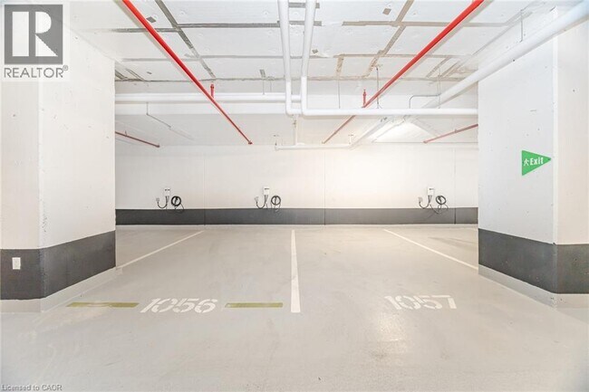 Photo du bâtiment - 3240 William Coltson Ave