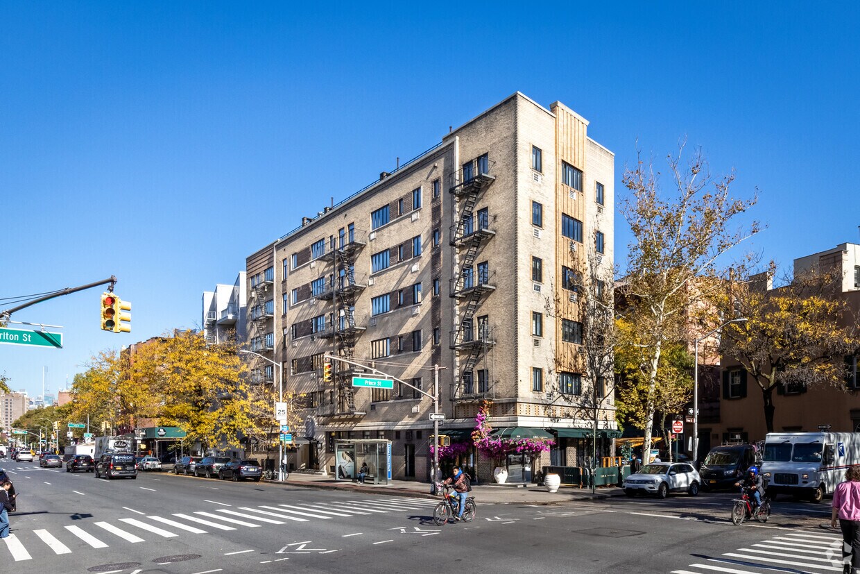 Primary Photo - Co-Op Building