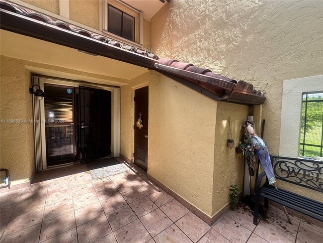 Foto del edificio - 3730 Alcantara Ave