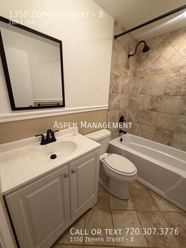 Building Photo - 1350 Zephyr St