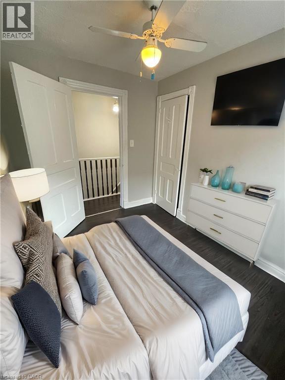 Building Photo - 17 Victoria Ave