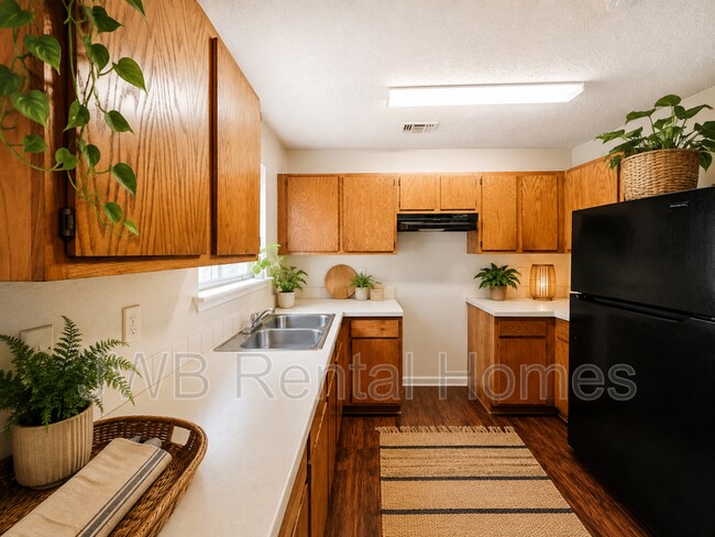 Foto del edificio - 1596 W 30th St