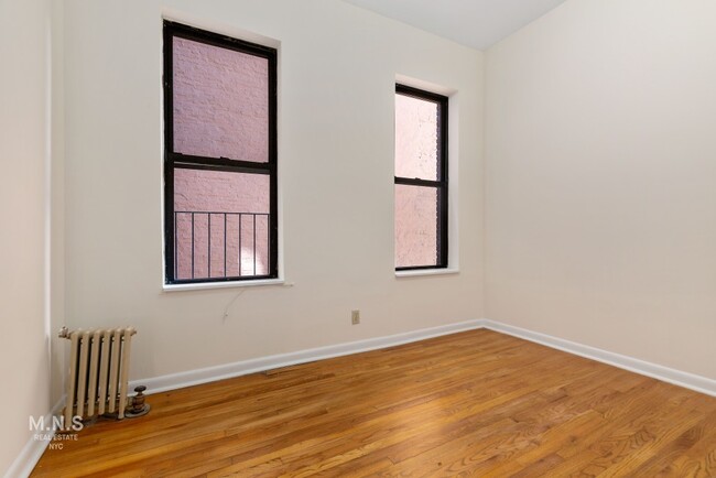 200 Mott St, New York, NY 10012 - Townhome Rentals in New York NY ...