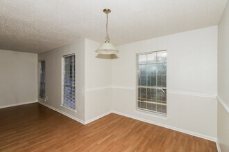 Building Photo - 18926 Sandia Pines Dr