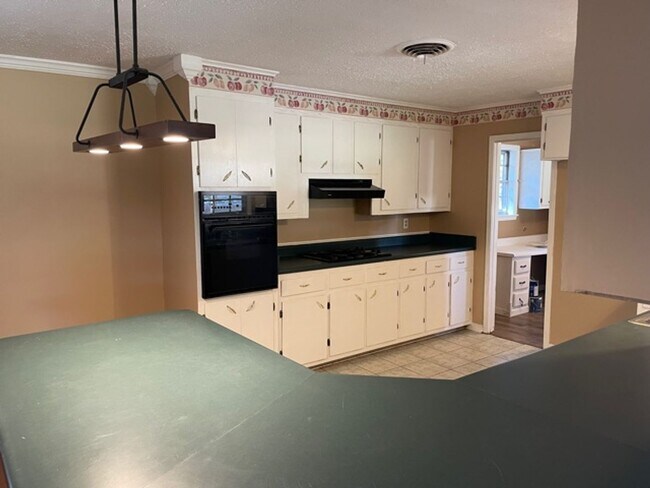 Foto del edificio - Renovated 3 Bedroom 2 Bath Home for Rent!