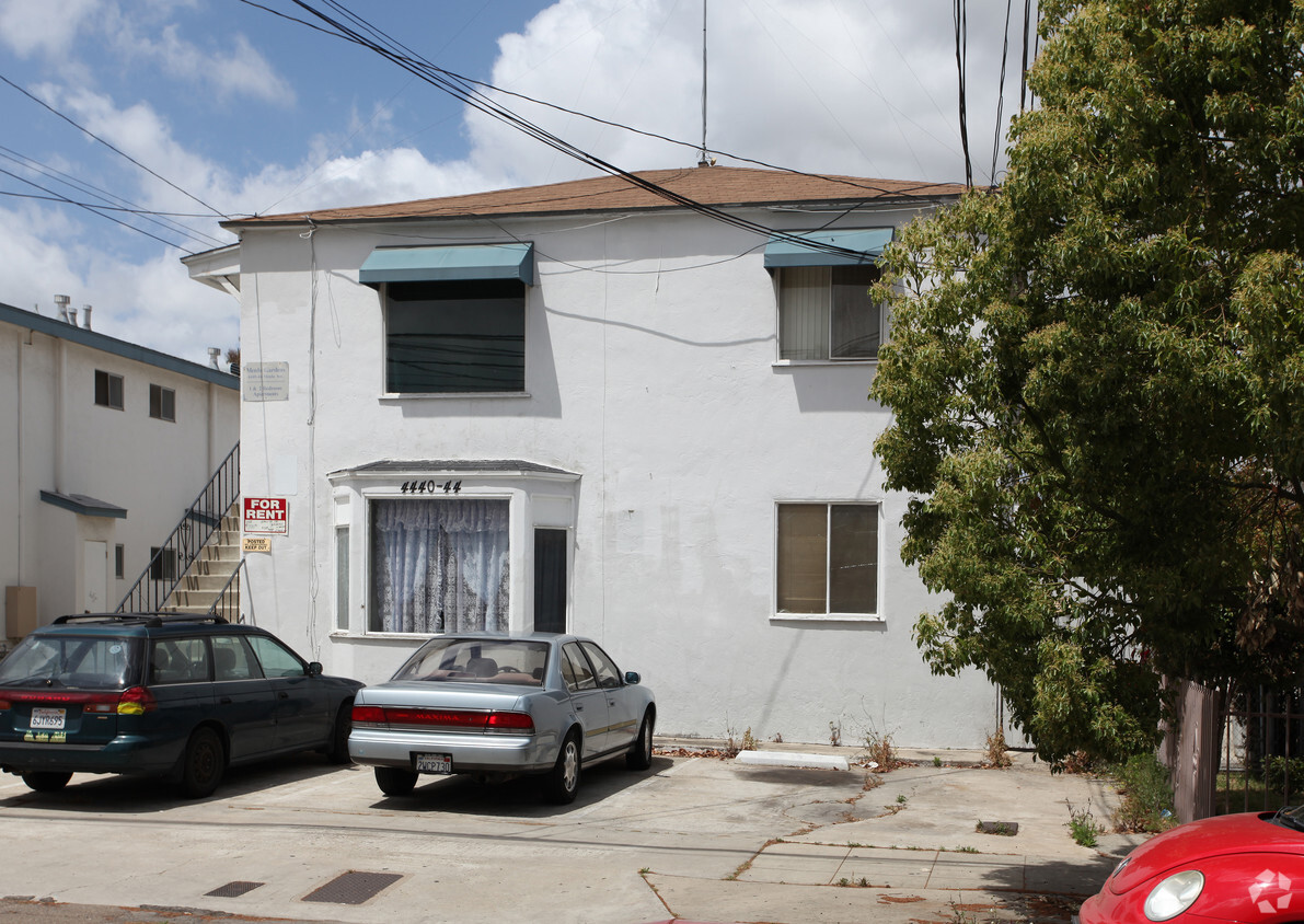 Building Photo - 4440-4444 Menlo Ave