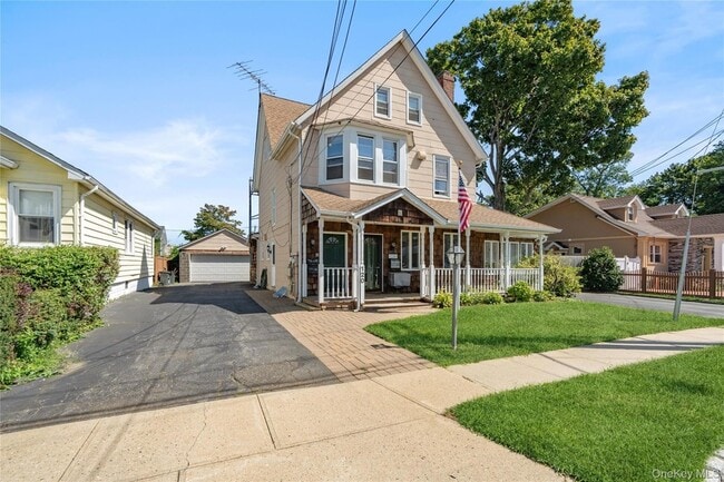 Photo - 120 S High Street Apartment