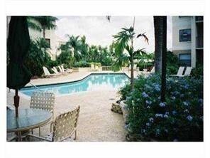 Foto del edificio - 9999 Summerbreeze Dr