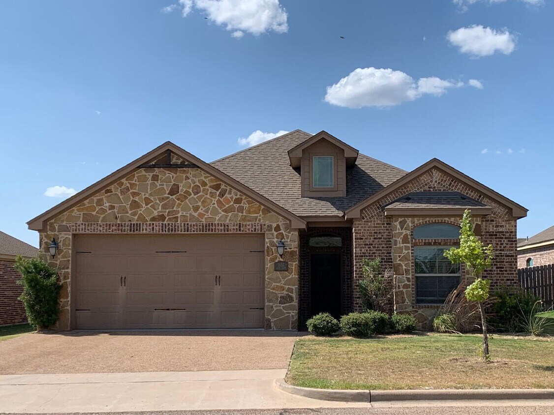 Primary Photo - 3 Bedroom Single Family Home
