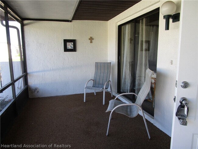 Building Photo - 4715 Vilabella Dr
