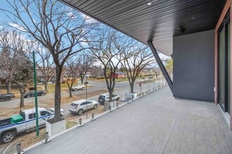 Building Photo - 1414 Main St Building Photo - 1414 Main St