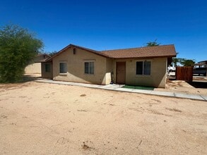 Building Photo - 6320 Mesquite Ave