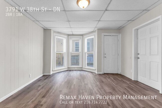 Foto del edificio - 3791 W 38th DN, Cleveland- Spacious 2 bedr...