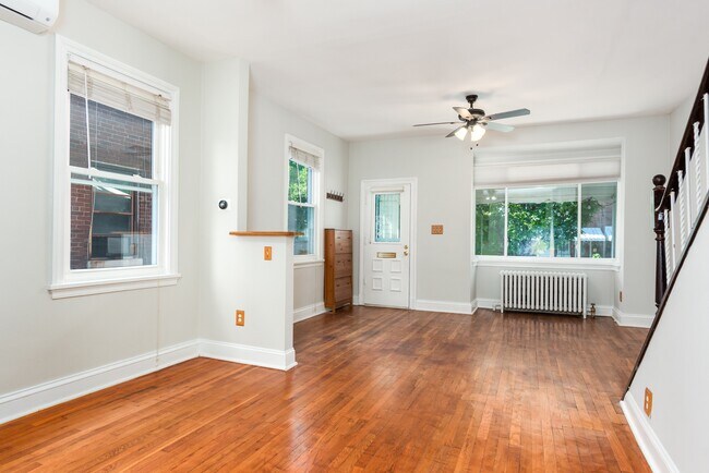 Building Photo - 517 Tuckerman St NW