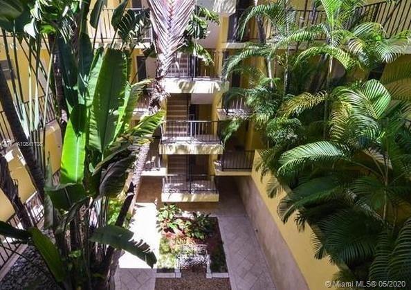 Foto del edificio - 250 Galen Dr