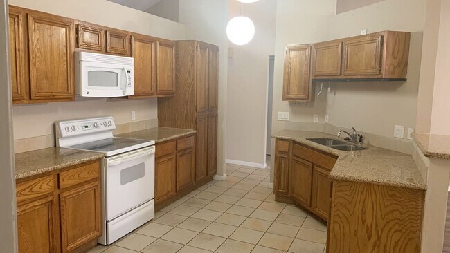 Foto del edificio - 3730 Village Grove Dr