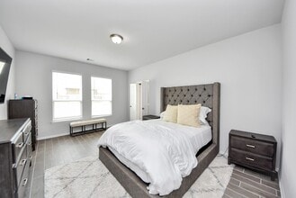 Building Photo - 15307 Davan Springs Dr