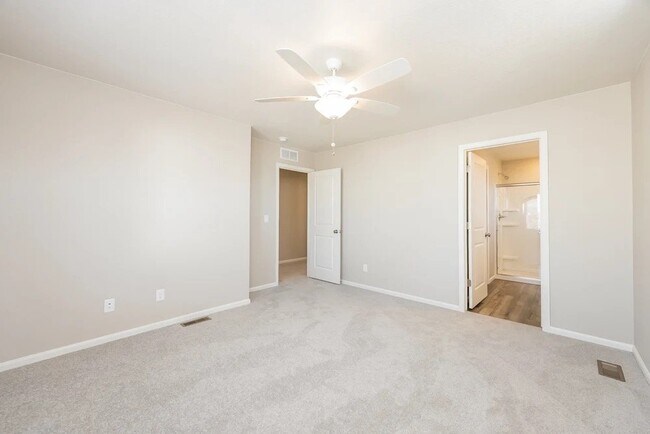 Foto del edificio - 9270 Oro City Loop