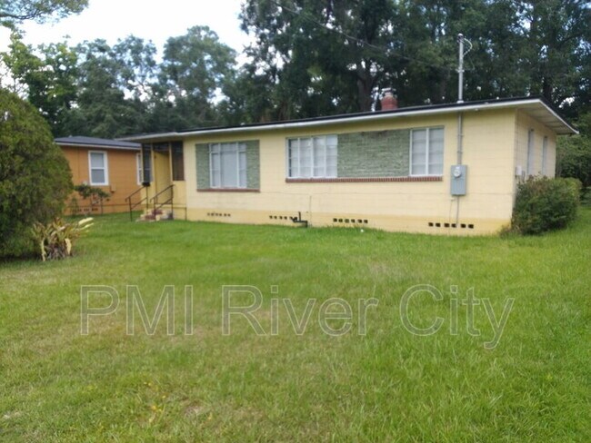 Building Photo - 5223 Polan Ln