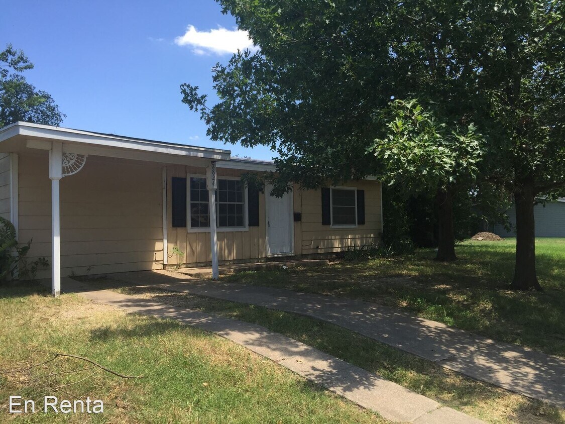 Primary Photo - 3 br, 1 bath House - 2824 Birch Park Dr.