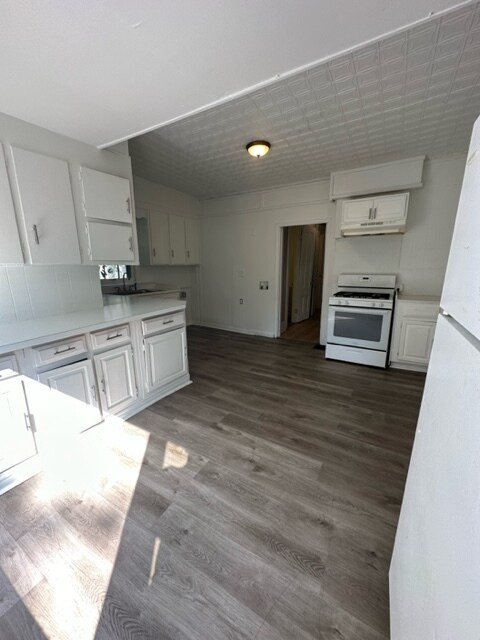 Foto del edificio - 513 Averill Ave