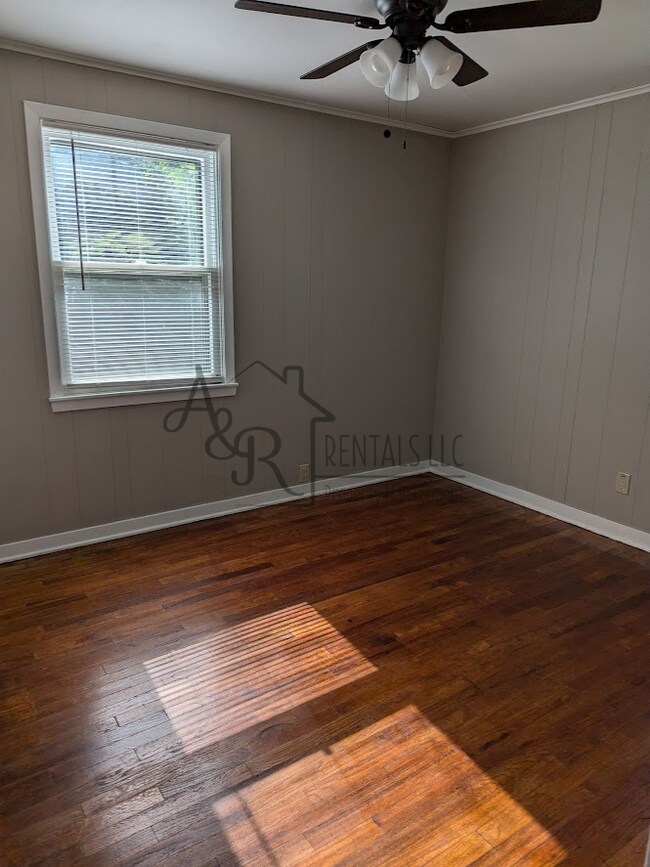 Foto del edificio - 426 Fieldcrest Dr