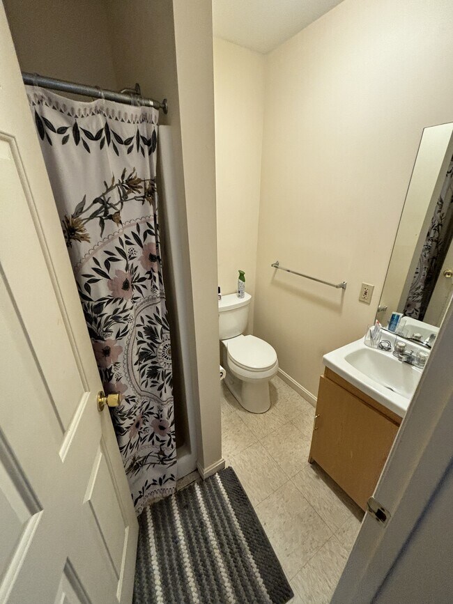 Foto del edificio - 827 Main St