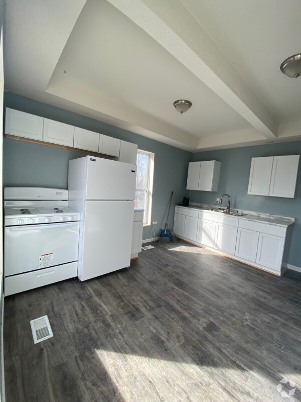 Apartments For Rent in Gilliam, MO with Hardwood Floors 5 Rentals