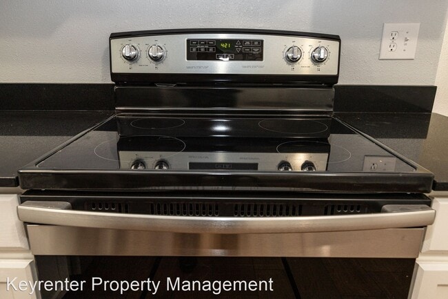 Foto del edificio - 2 br, 1 bath House - 1306A N Irvington Ave