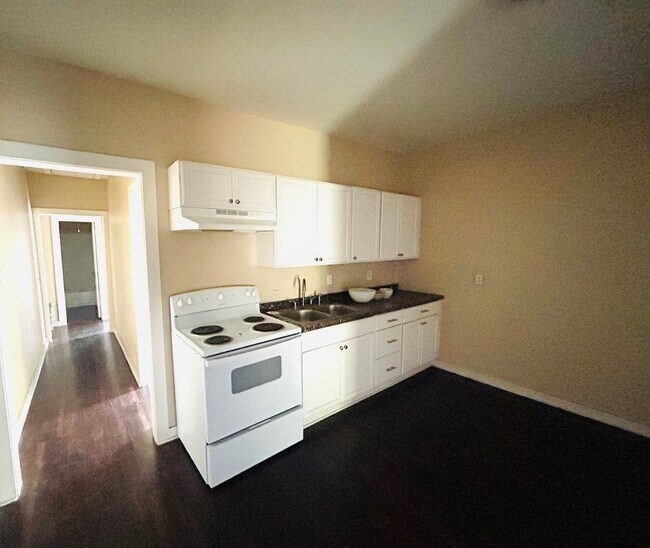 Foto del edificio - 2208 Cumberland Ave