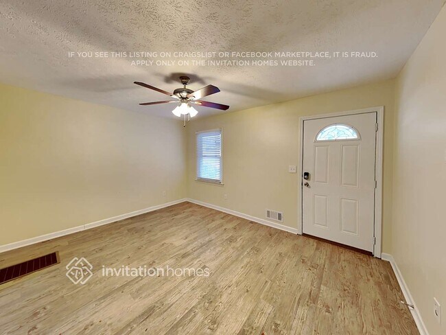 Foto del edificio - 4656 E Glen Ridge Cir