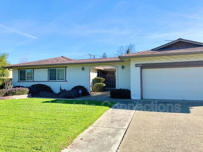 Building Photo - 12668 Cambridge Dr
