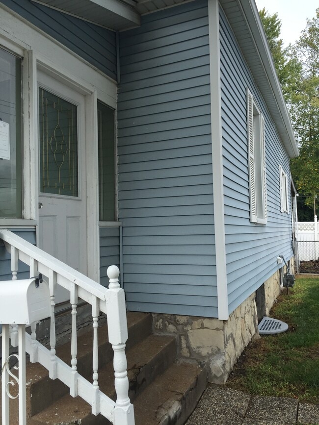 Building Photo - 401 S 22nd St