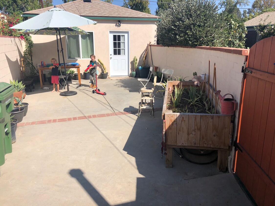 14735 McCormick St, Sherman Oaks, CA 91411 House for Rent in Sherman