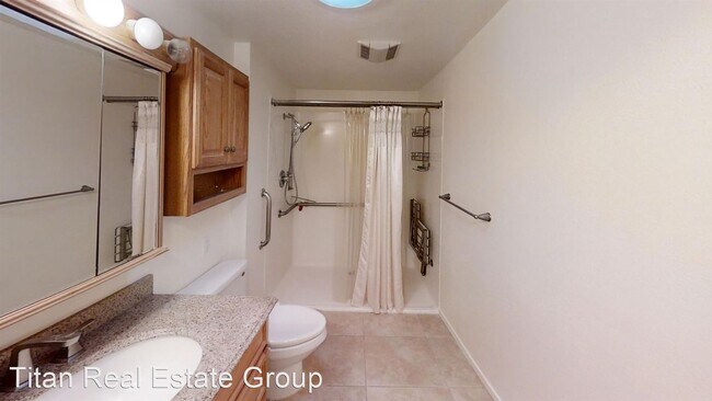 Building Photo - 4 br, 2 bath House - 12237 Custer St