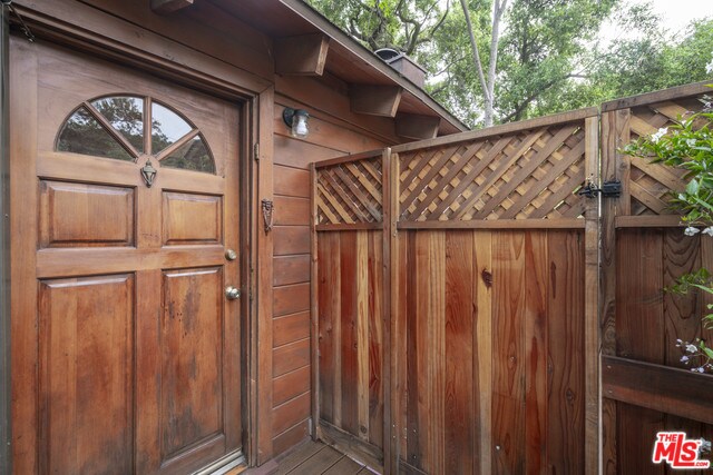 Building Photo - 650 N Topanga Canyon Blvd