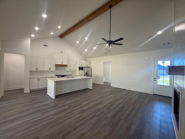 Foto del edificio - 4005 Doler Cv