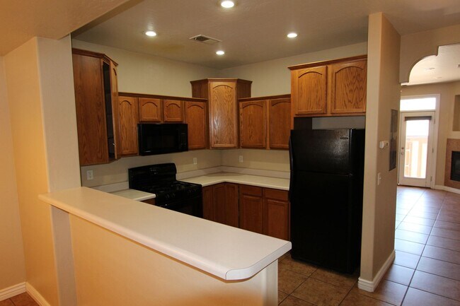 Building Photo - 1535 E Payton Wy