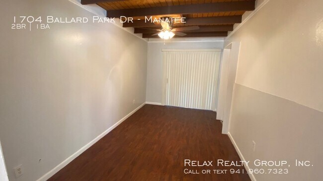 Building Photo - 1704 Ballard Park Dr