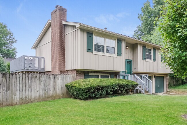 Foto del edificio - 1303 Basswood Ct